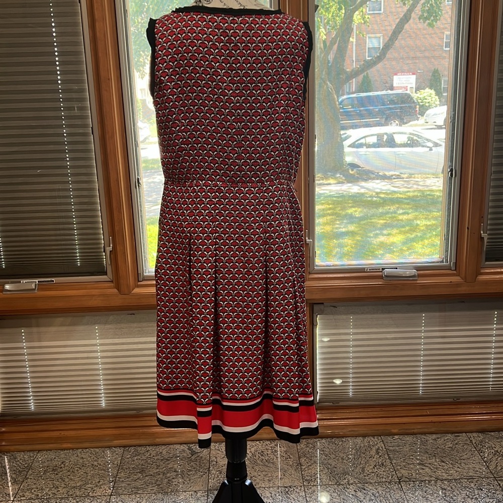 Jones New York Red and Black Geometric Midi Dress